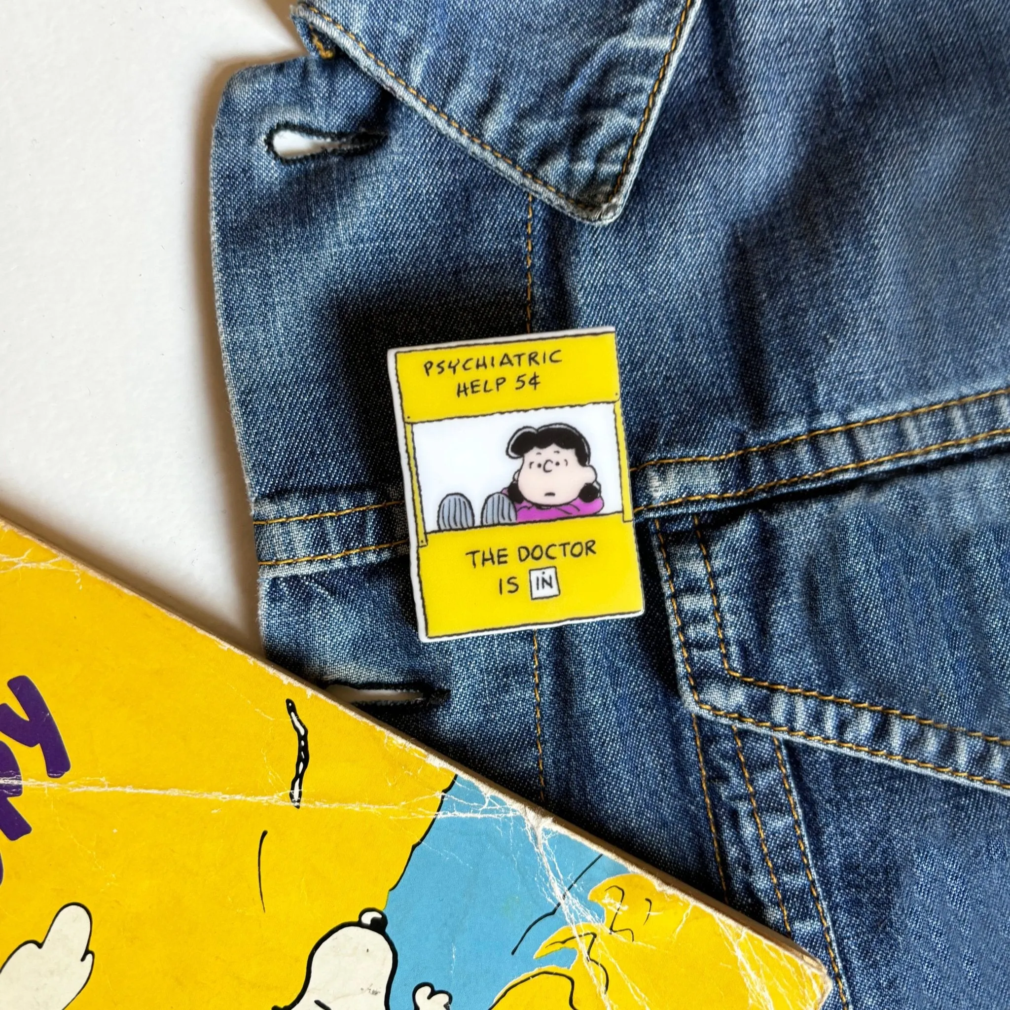 Peanuts 'Lucy' Pin Badge