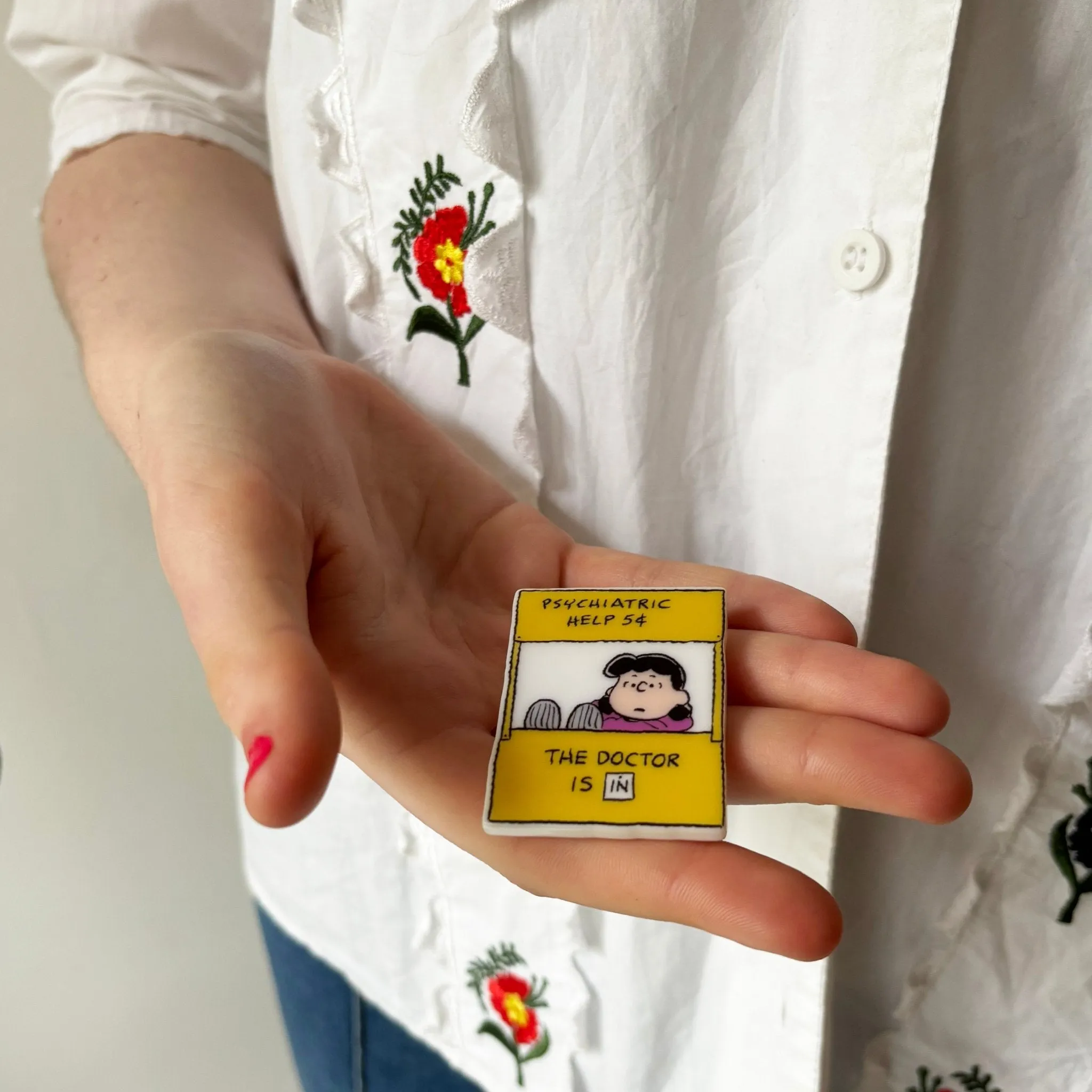 Peanuts 'Lucy' Pin Badge