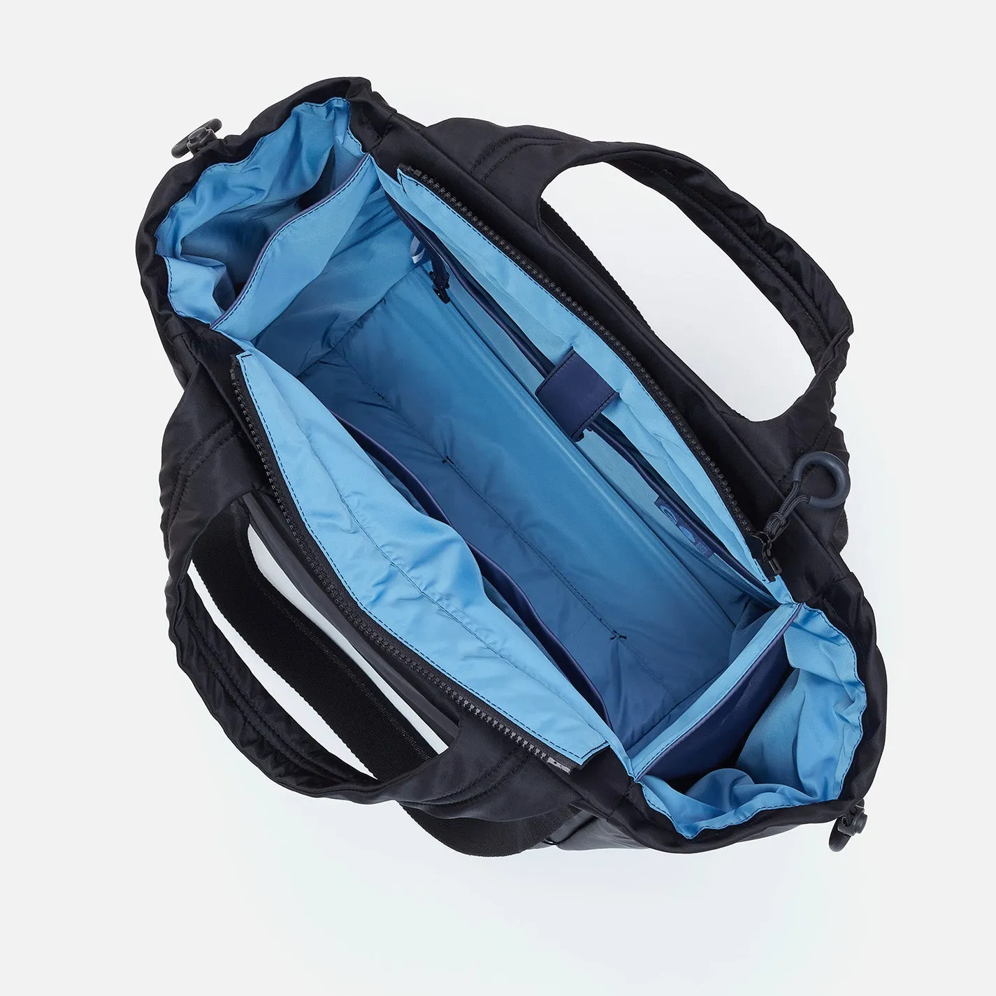 PLACES TO GO Tote in CaRefiber recycled nylon - Jet